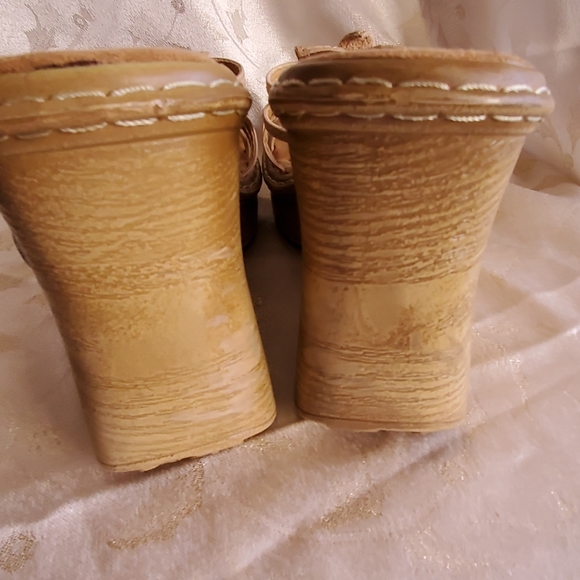 Wood grain platform sandals - Picture 3 of 8